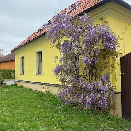 4 Guests Apartment,15 Min From Prague Airport,near Golf * Beroun (Central Bohemian)